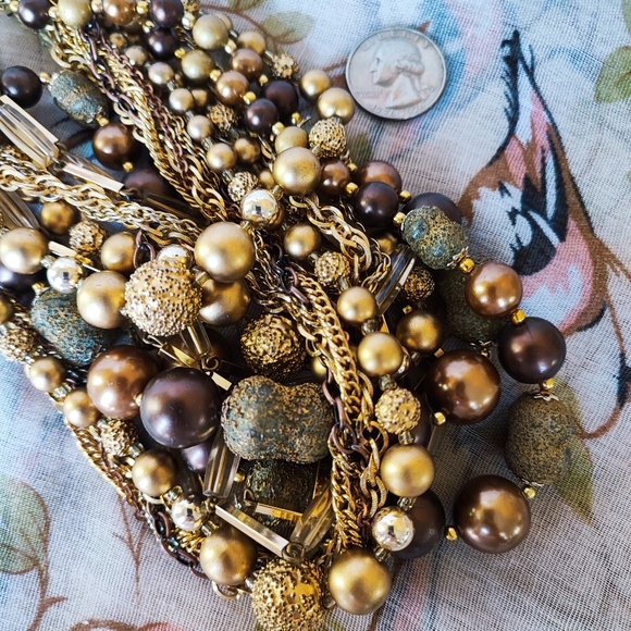 Heavy Mixed Media 12 Strand Gold Tone Faux Pearl Acrylic Necklace Unsigned EUC - Picture 7 of 13